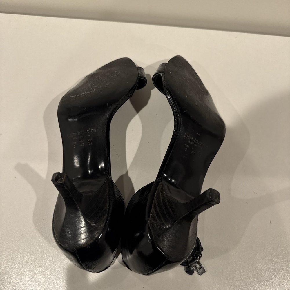 Luiza Barcelos Black Patent Kitten Heels w/ Charms Size 6.5 - Picture 6 of 8